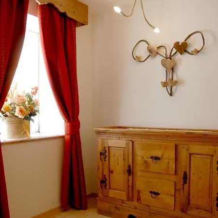 Central Hotel Moena Room photo