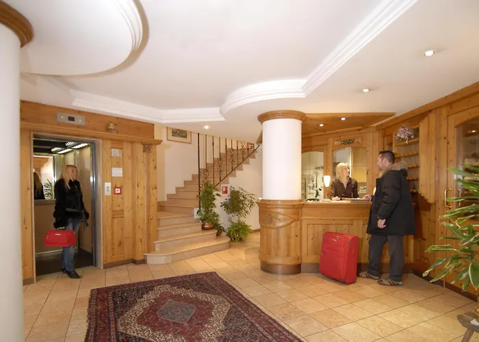 Central Hotel