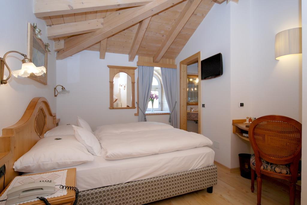 Hotel Central Hotel 4*