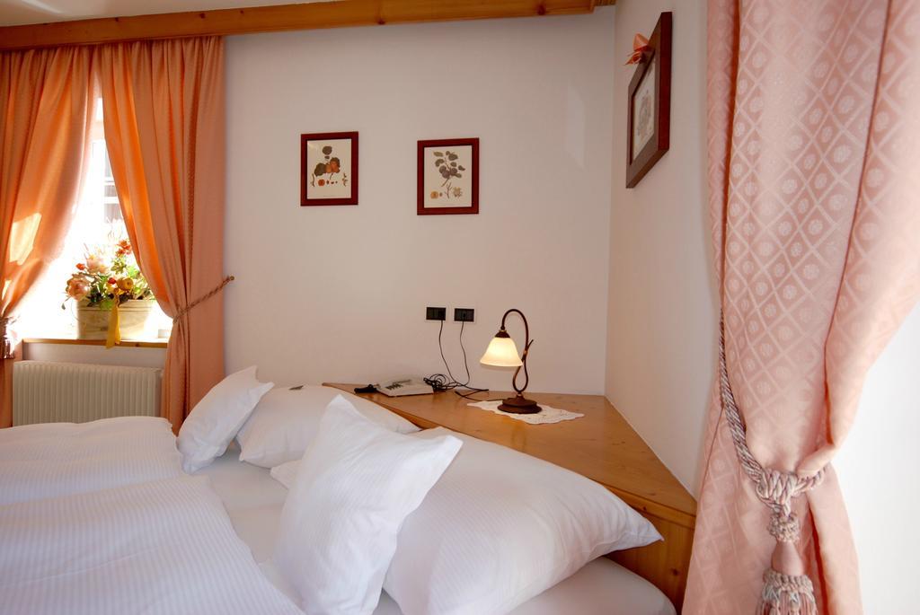 Central Hotel