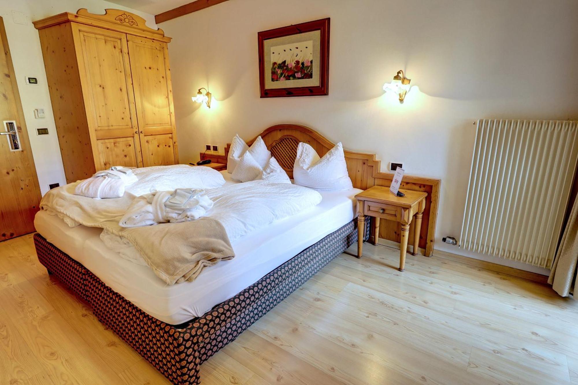 Hotel Central Hotel 4*
