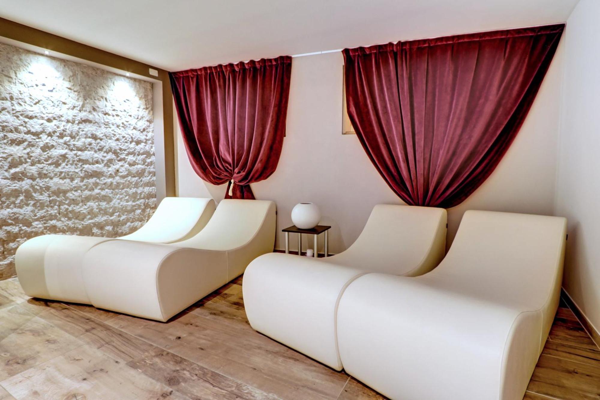 Central Hotel Moena